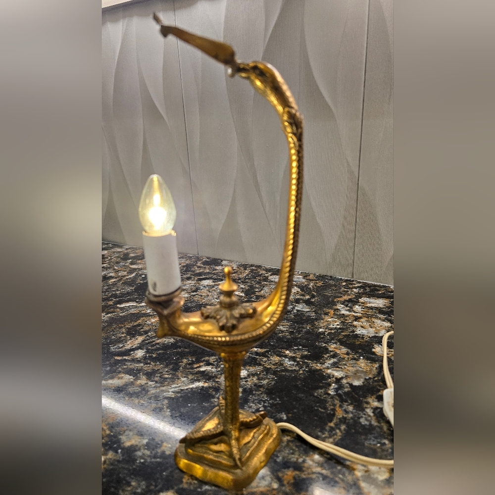 Italian Grand Tour Style Gilt Bronze & Tole Lamp RARE VINTAGE COLLECTIBLE - Picture 3 of 7